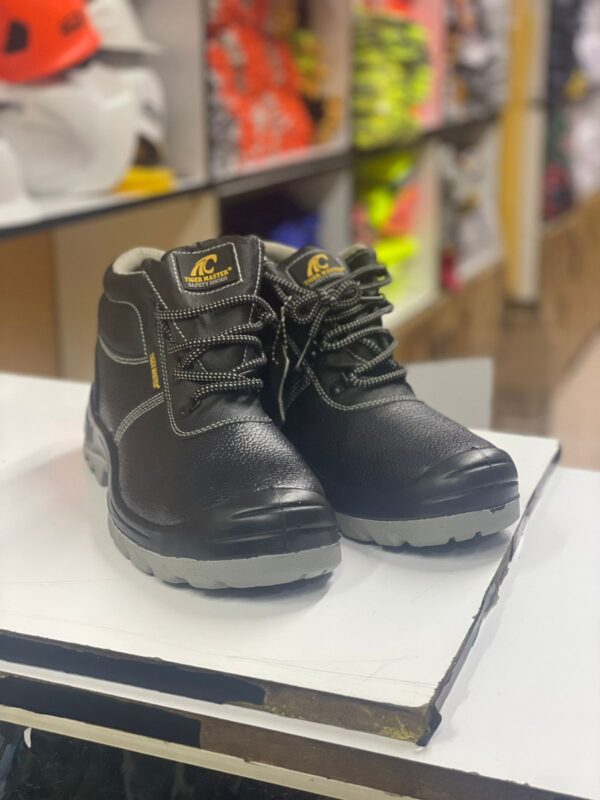 tiger master safety boots